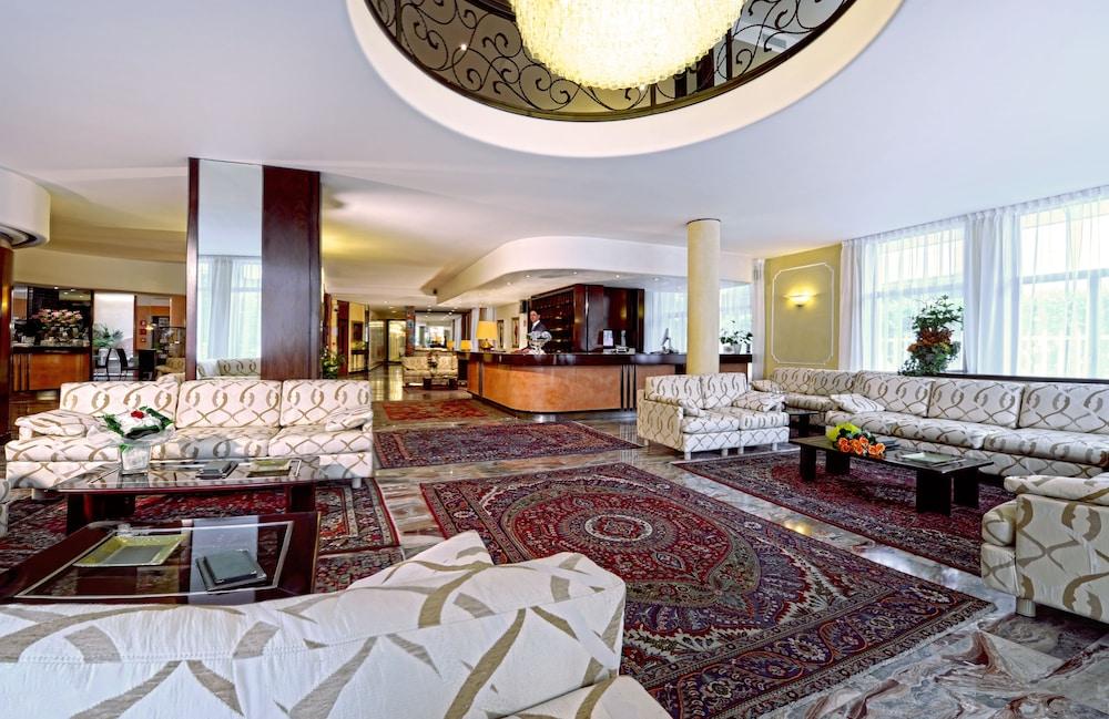 Hotel Aurora Terme أبانو تيرمي المظهر الخارجي الصورة