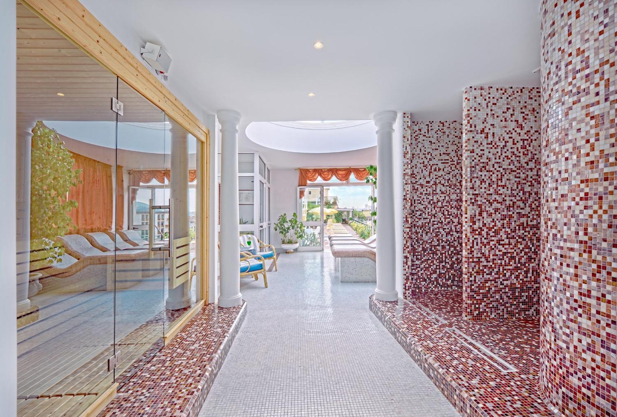 Hotel Aurora Terme أبانو تيرمي المظهر الخارجي الصورة