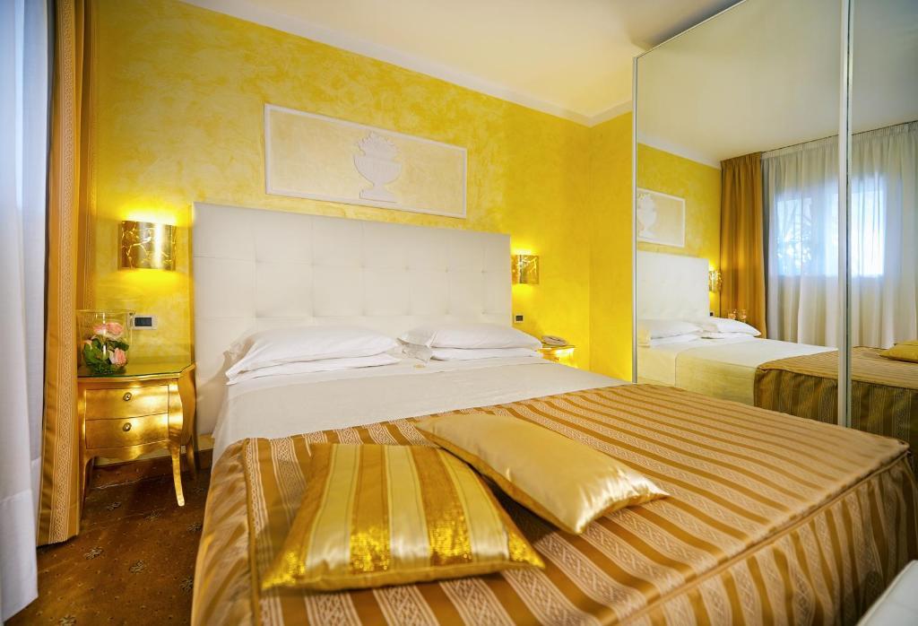 Hotel Aurora Terme أبانو تيرمي الغرفة الصورة