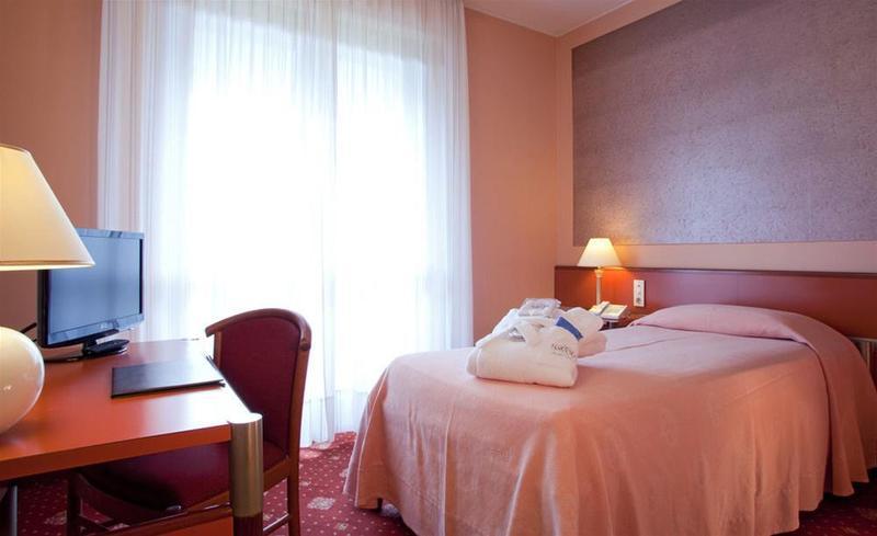 Hotel Aurora Terme أبانو تيرمي المظهر الخارجي الصورة