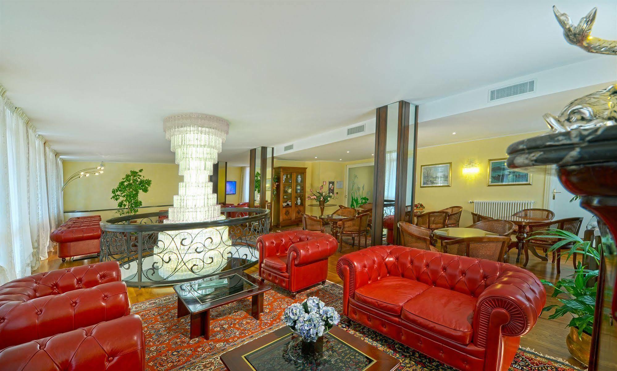 Hotel Aurora Terme أبانو تيرمي المظهر الخارجي الصورة
